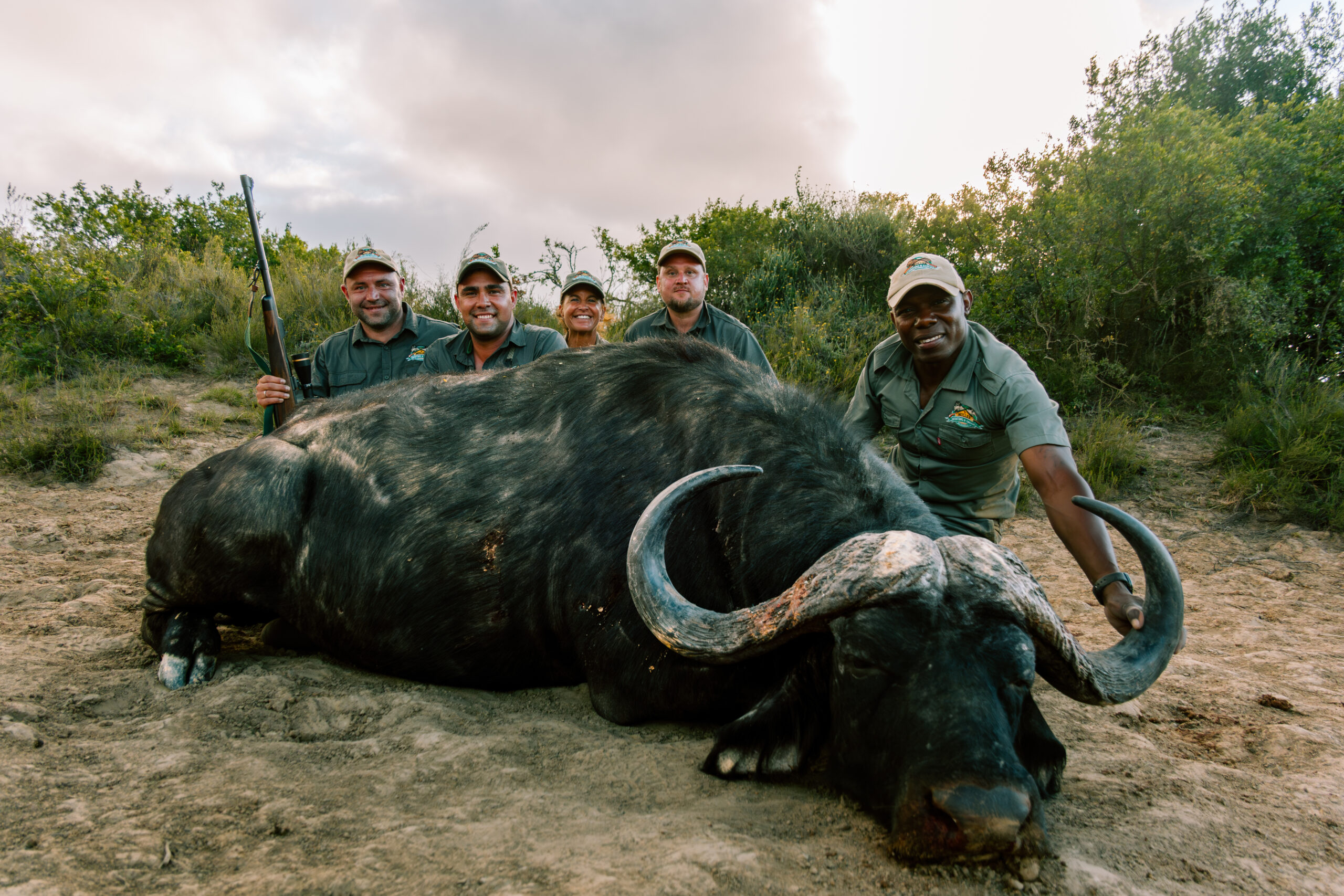 Freunde auf Großwildjagd